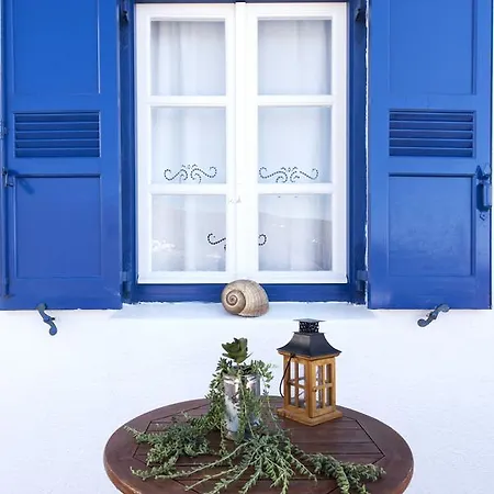 Erisimo Guest house *